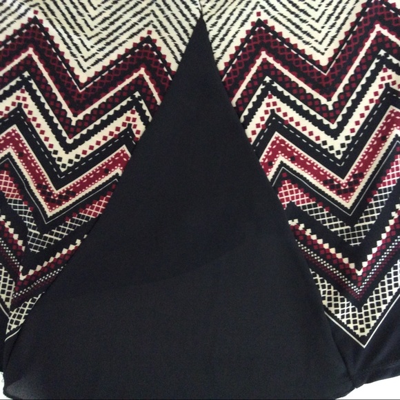 AGENDA PURPLE BLACK CHEVRON PRINT TOP SIZE 1X - Picture 6 of 7